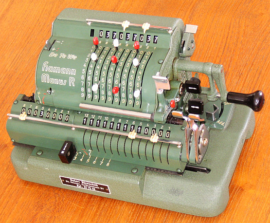 Figure 10 — The last Manus: a Manus R, serial 45656, 1958, with back-transfer of the result into the setting levers.