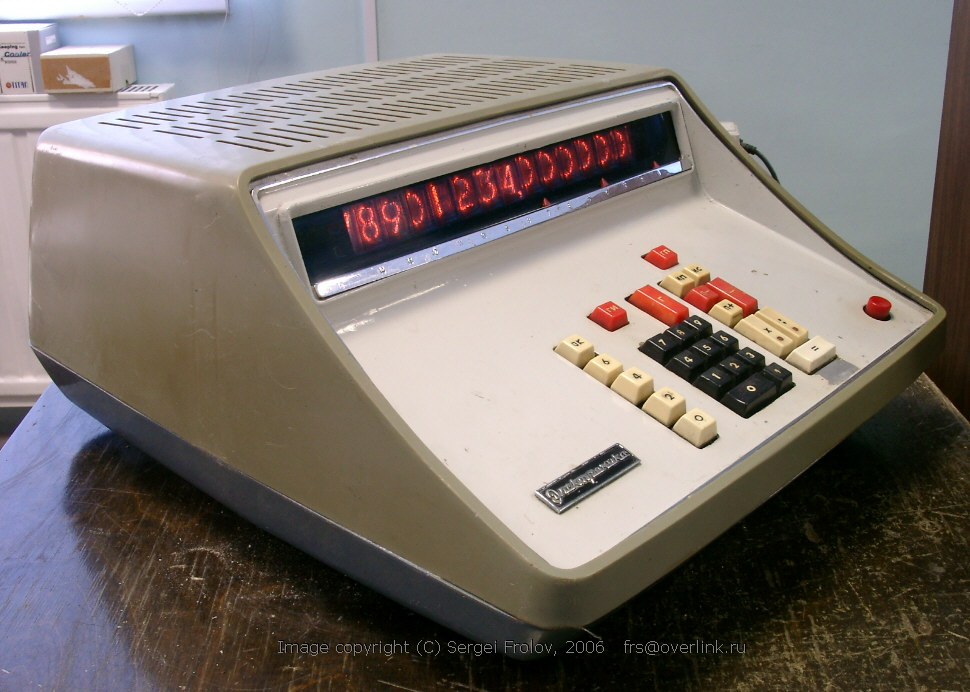 Figure 6 — An Elektronika DD of about 1968–74, with its row of Nixie tubes: a fourteen-digit transistor desk machine.