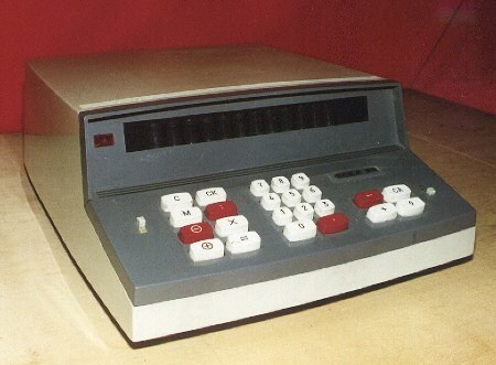 Figure 20 — The ELKA 22 of 1966–67, the Bulgarian Nixie desk calculator made at Silistra.